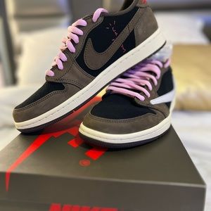 AIR JORDAN 1 TRAVIS SCOTT 'MOCHA' LOW SIZE 7.5